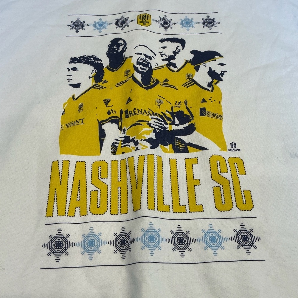 Nashville SC Holiday ’23 White Graphic Crewneck Sweatshirt Size L NWT - Picture 3 of 11
